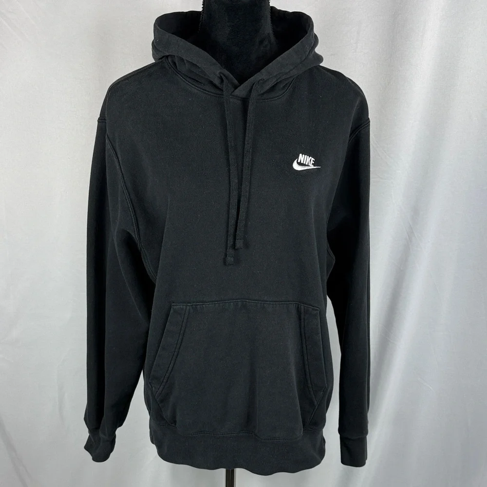 Nike Men's Classic Black Pullover Hoodie w/ Kangaroo Pocket